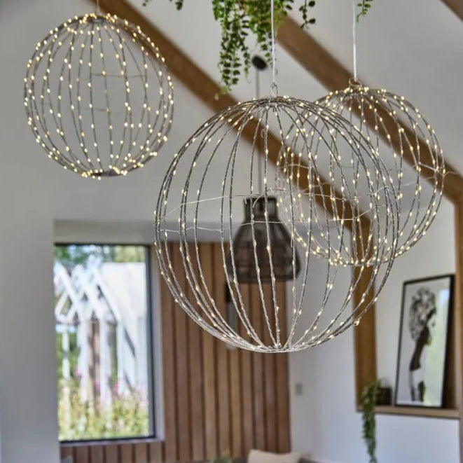 Spherical Wire-Frame Pendant Light